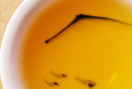 紫大益 写真:プーアル茶のお茶の色