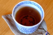 下関緑盆沱茶 甲級 特製のプーアル茶の色2016年1月