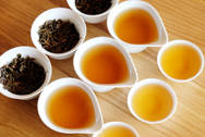 易昌號易武七子餅茶 復刻品篆体版 写真:プーアール茶の茶葉裏面