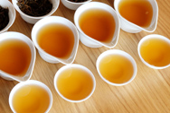 易昌號易武七子餅茶 復刻品一筒 写真:プーアル茶のお茶の色