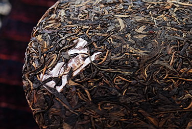 易昌號易武七子餅茶 珍品 写真:プーアール茶の茶葉