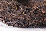 国艶境界紫芽 写真:プーアール茶の茶葉裏面