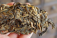 国艶境界易武山 写真:プーアール茶の茶葉