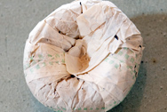 金江牌 宜賓甲級沱茶 写真:プーアール茶