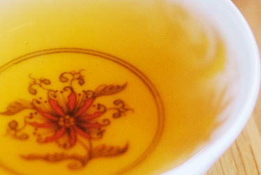 俊昌號生茶 写真:プーアル茶のお茶の色