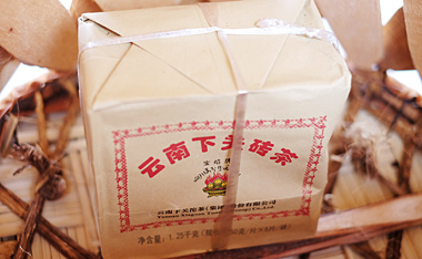 寶焔牌 雲南下関磚茶 一包